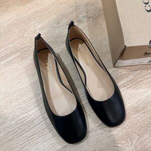 NWT Coach Black Leather Ballet Flats Sizes 7,5; 8; 8,5